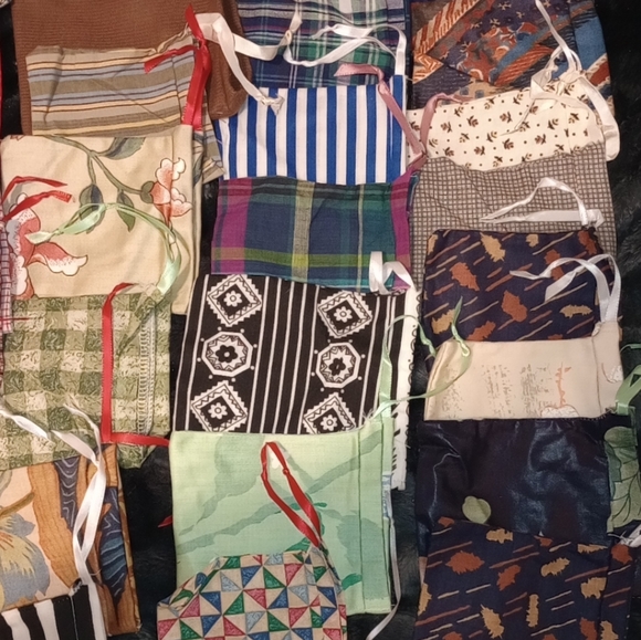 Mini drawstring bags - Picture 2 of 5